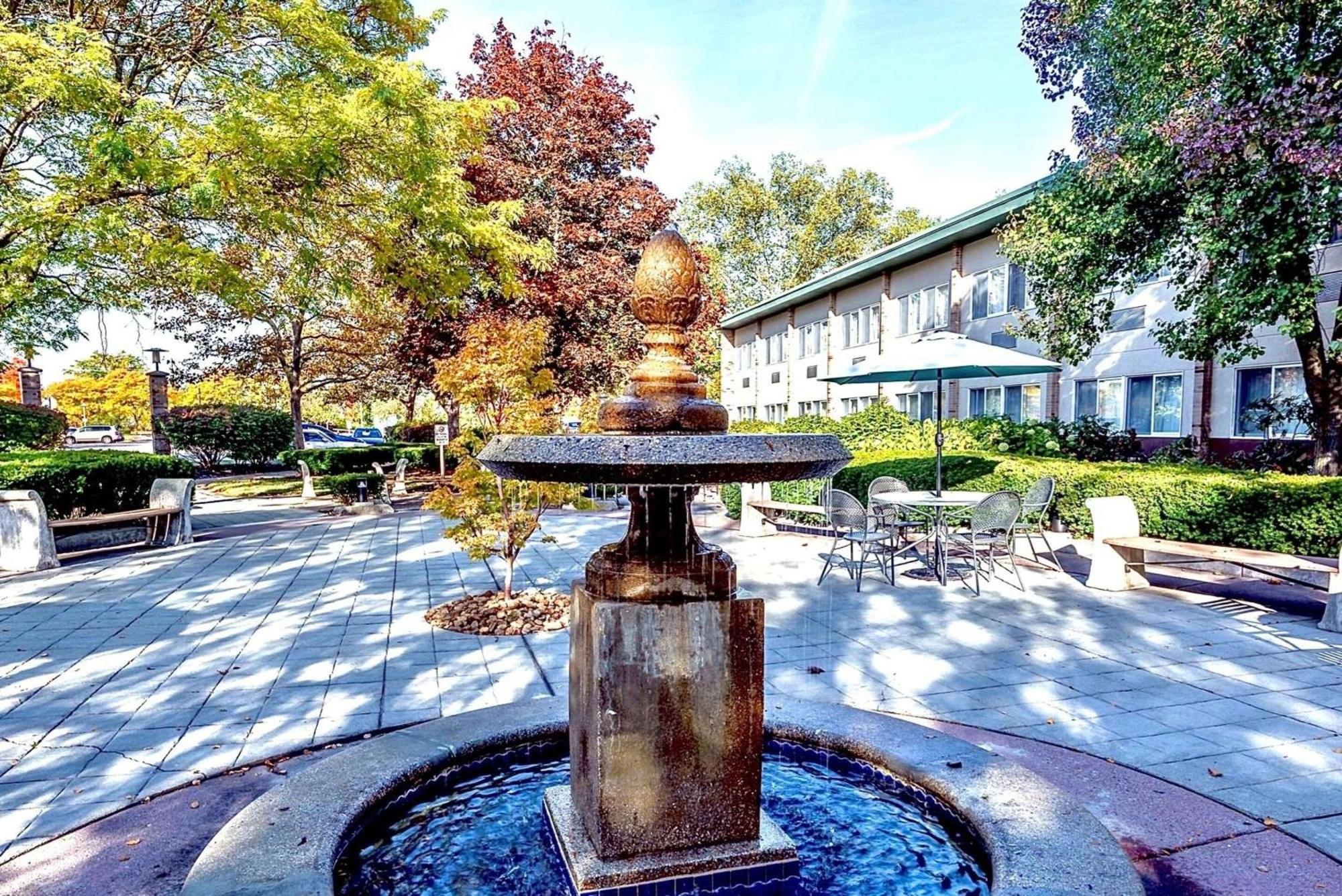Radisson Hotel Providence Airport Warwick Exterior photo